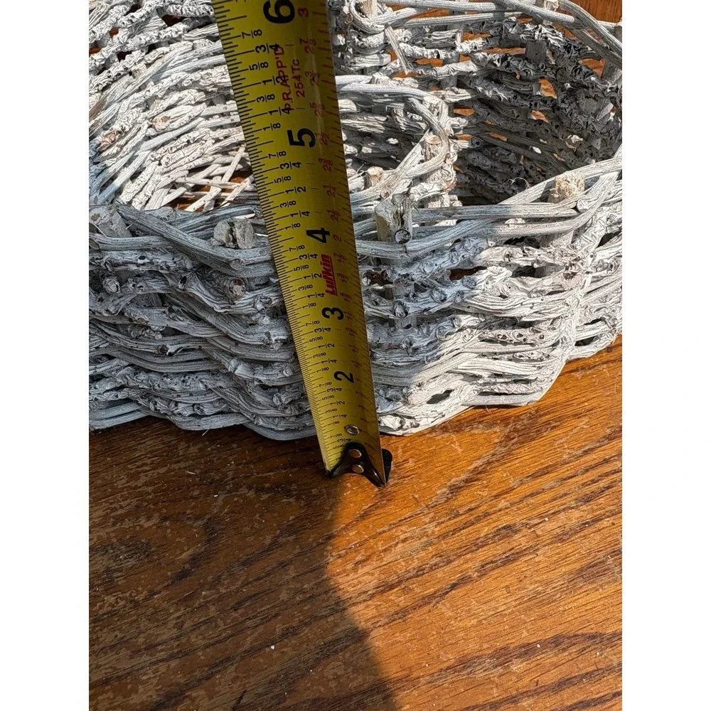 Set Of 2 Heart Shaped Wicker Twig Branch Woven Basket White Country Rustic